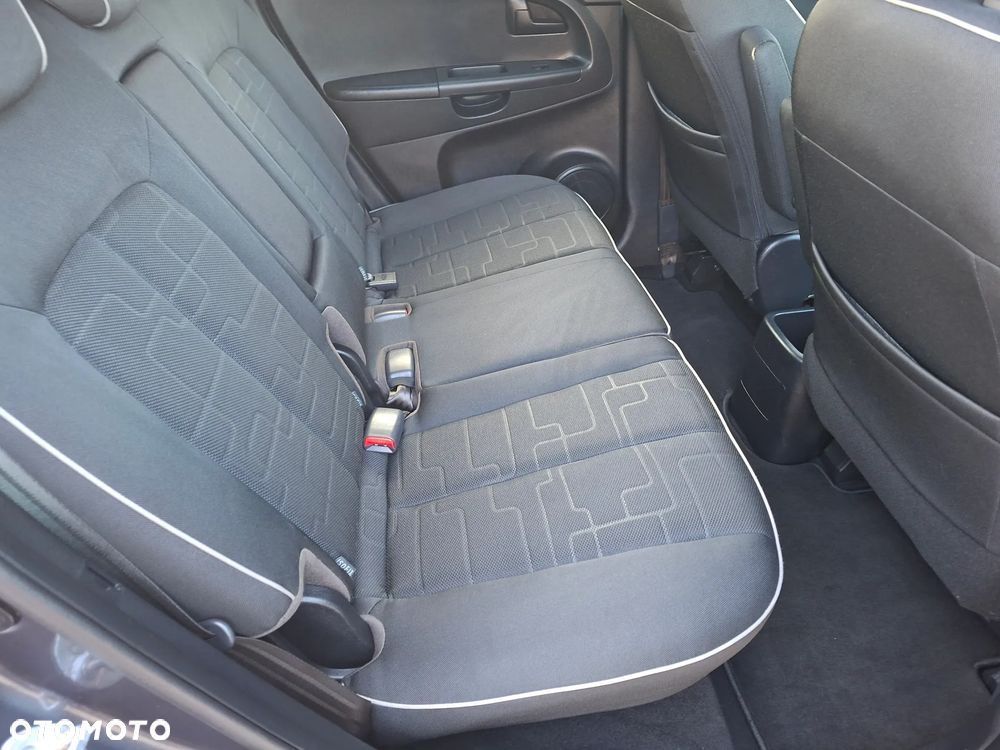 Kia Venga 1.6 CVVT Platinum Edition - 11