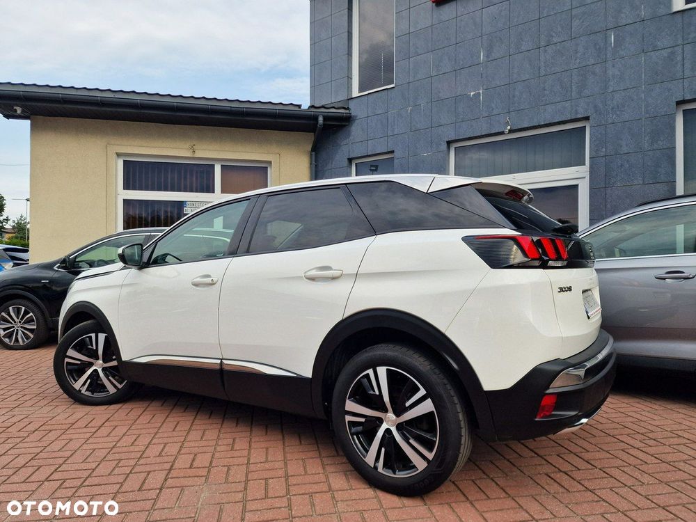 Peugeot 3008 1.2 PureTech Allure S&S - 8