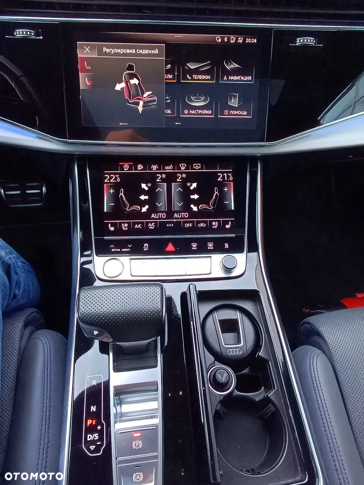 Audi Q8 - 18