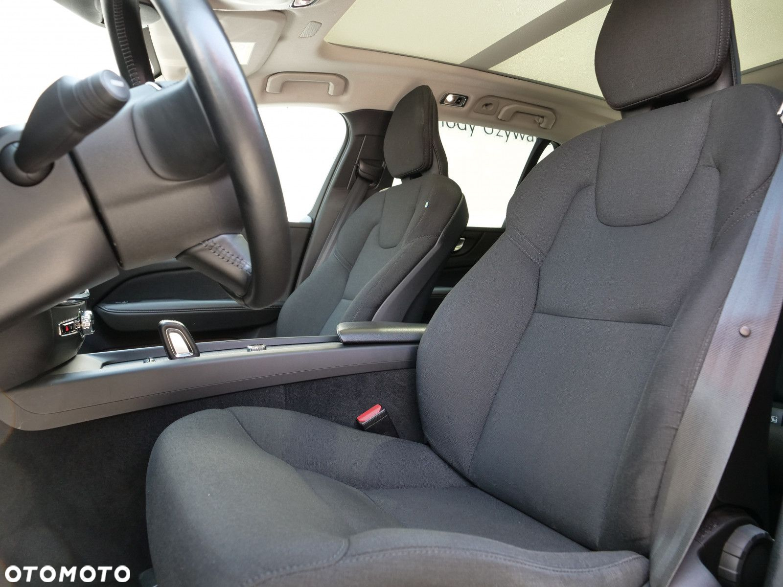 Volvo V60 Cross Country - 13