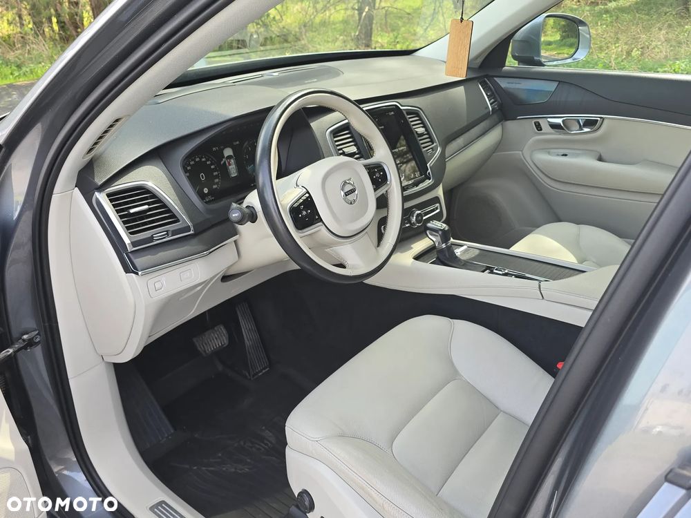 Volvo XC 90 T6 AWD Geartronic Momentum Pro - 11