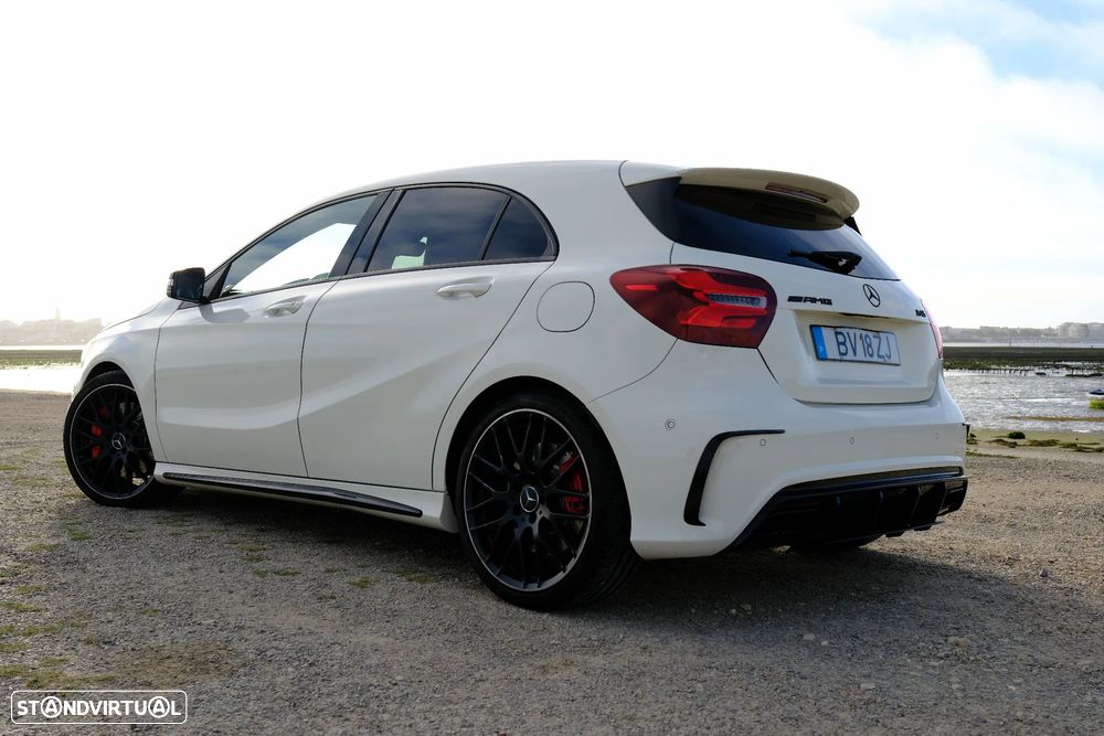 Mercedes-Benz A 45 AMG 4Matic Speedshift 7G-DCT - 3