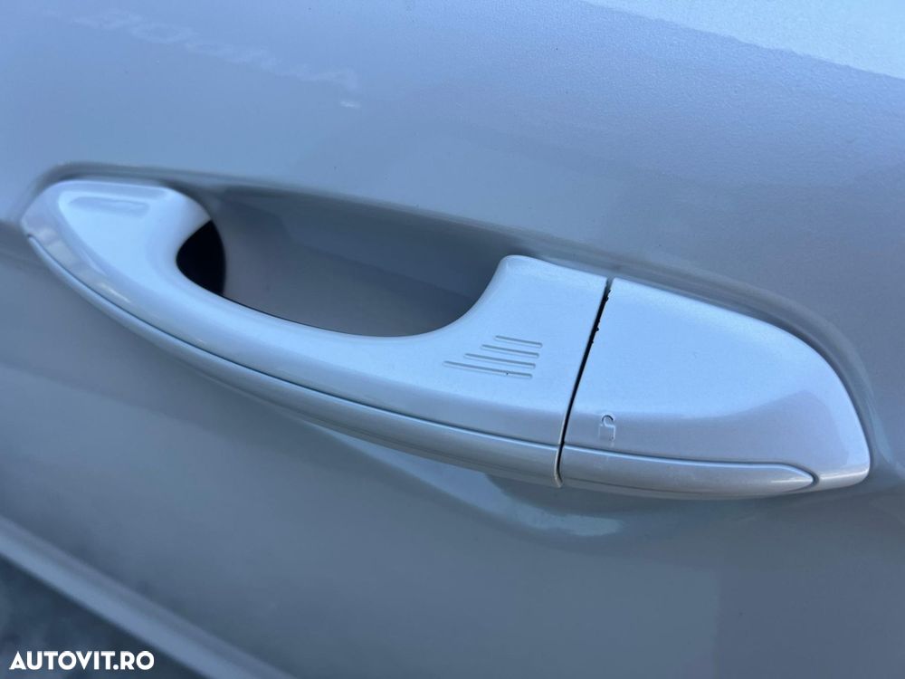Ford Mondeo - 30