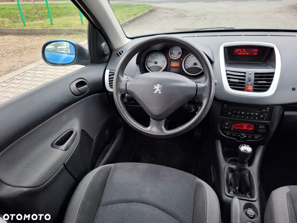 Peugeot 206 plus - 11