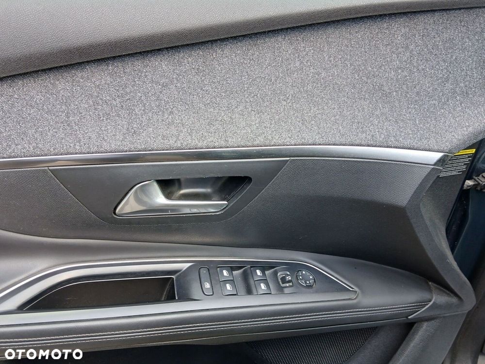 Peugeot 5008 1.6 THP Allure S&S EAT6 - 27