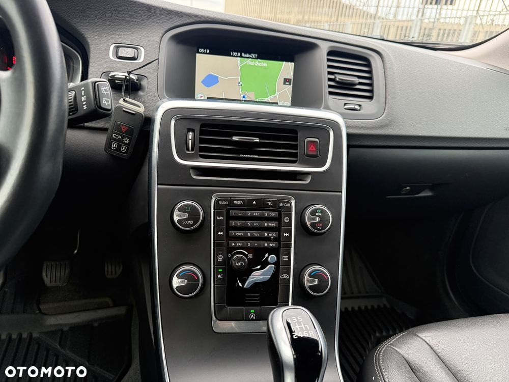 Volvo V60 D2 Drive-E Kinetic - 19