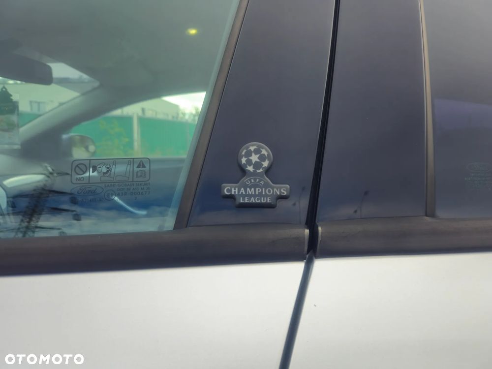 Ford Mondeo - 10