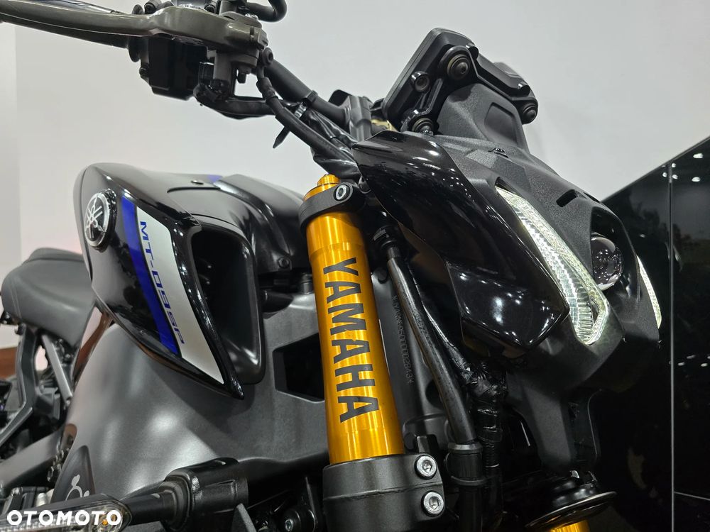 Yamaha MT - 24