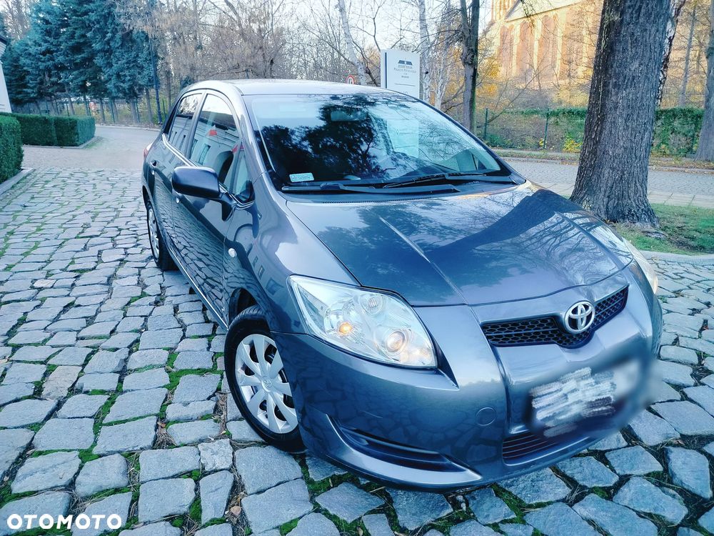 Toyota Auris - 11