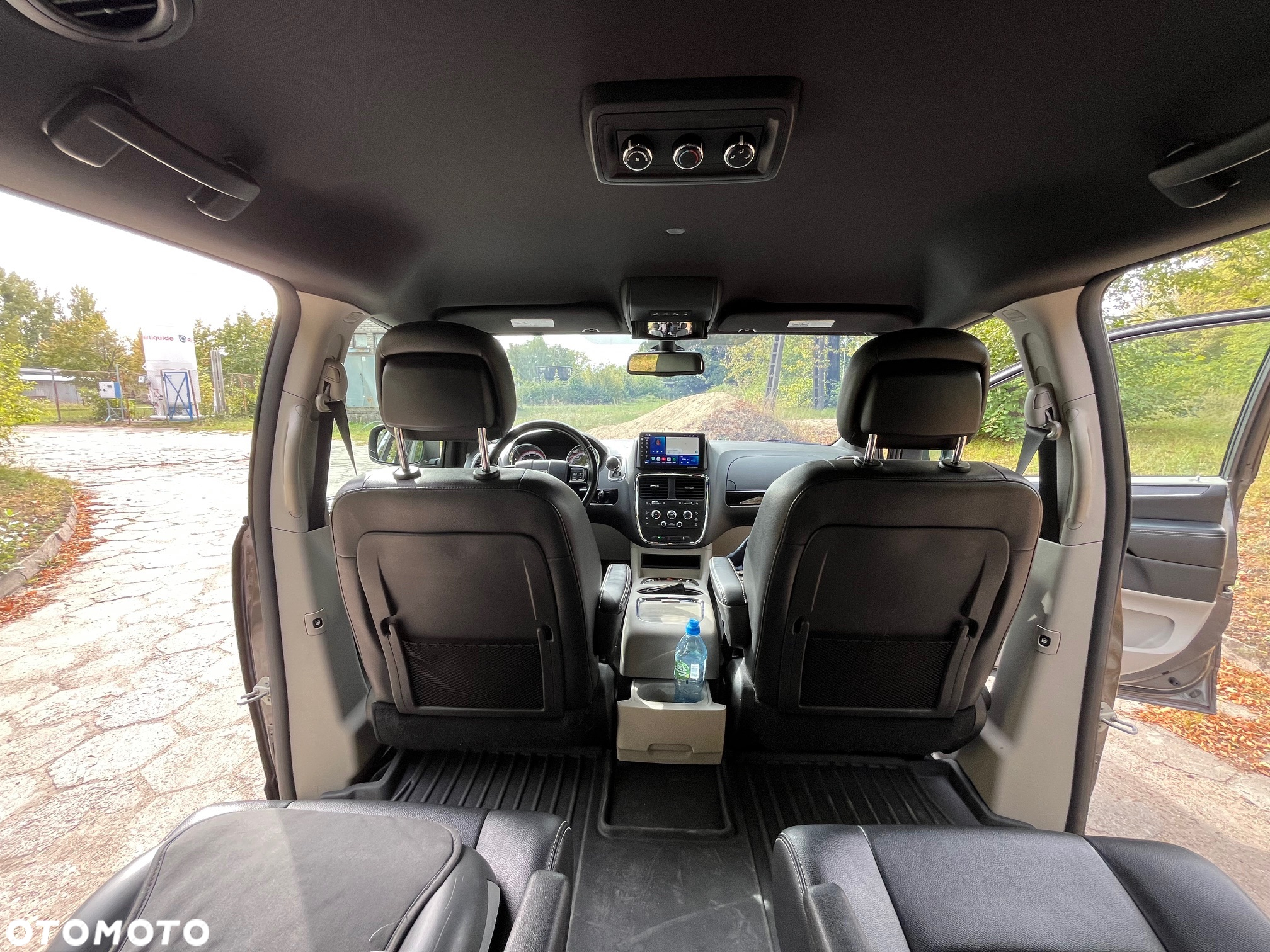 Dodge Grand Caravan - 16