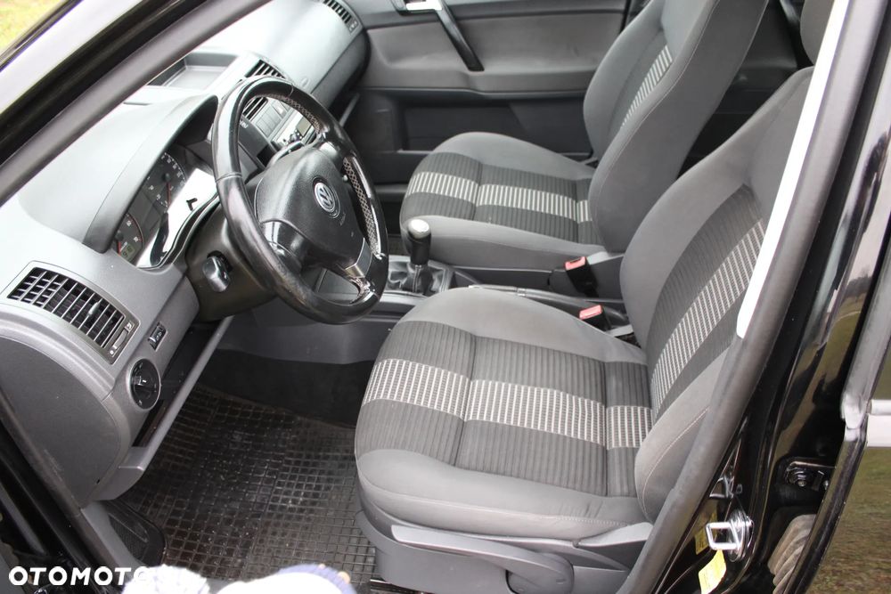 Volkswagen Polo 1.2 Team - 11