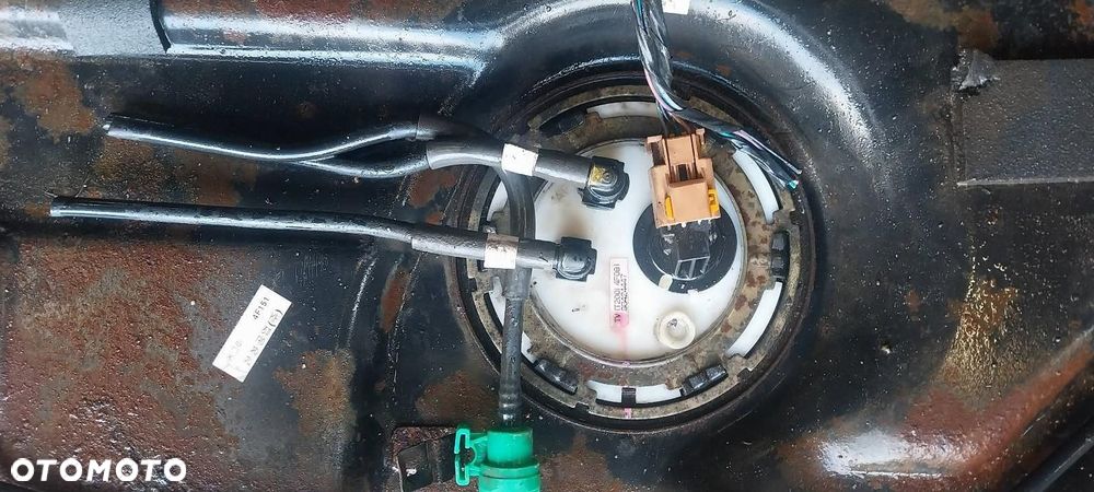 BAK ZBIORNIK PALIWA + POMPKA METALOWY CHEVROLET AVEO I 1.2 8V 96424447 - 2