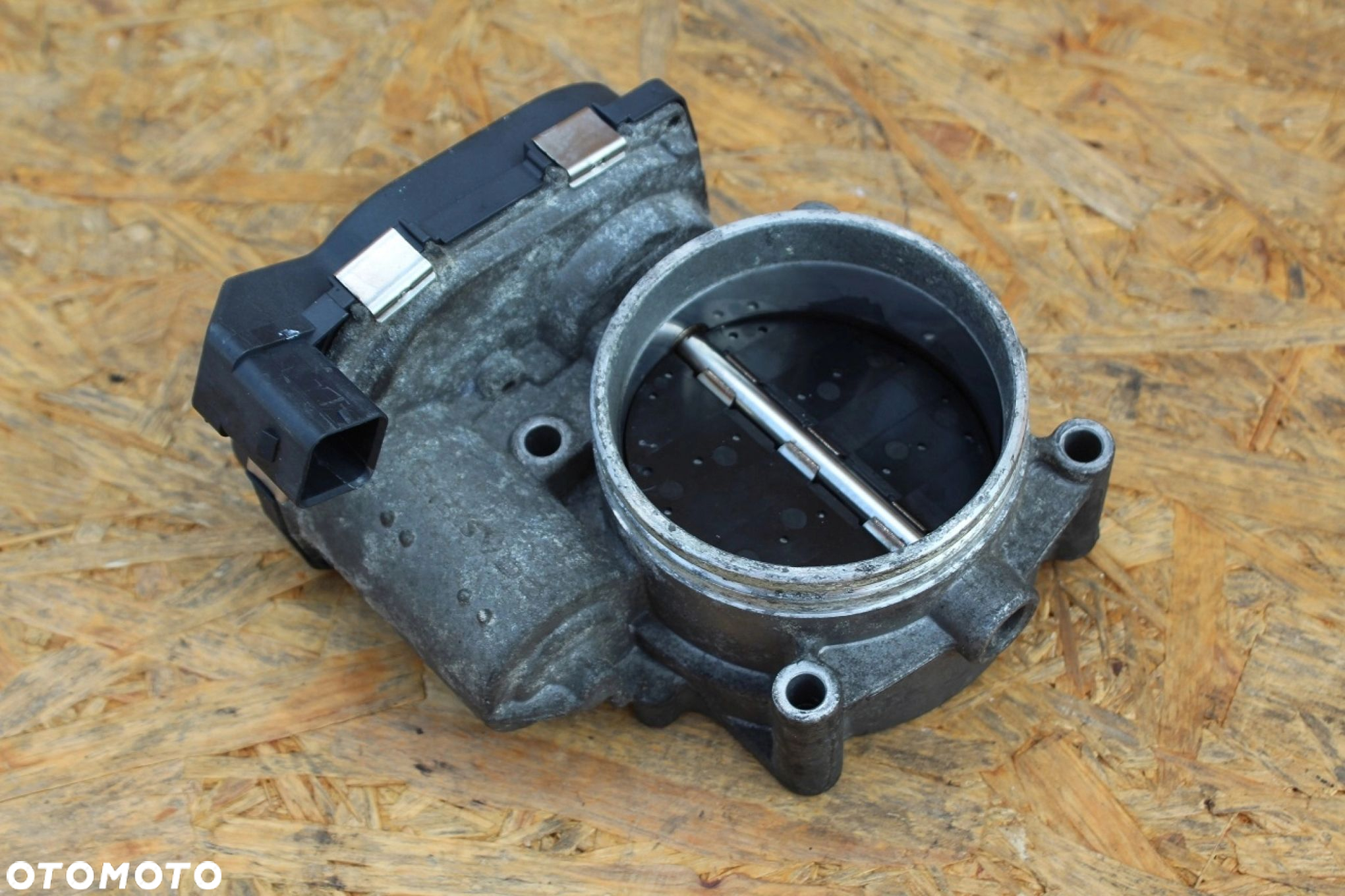 Przepustnica silnika BMW N54B30A N54 306KM 535i 335i 135i 7556118 - 2