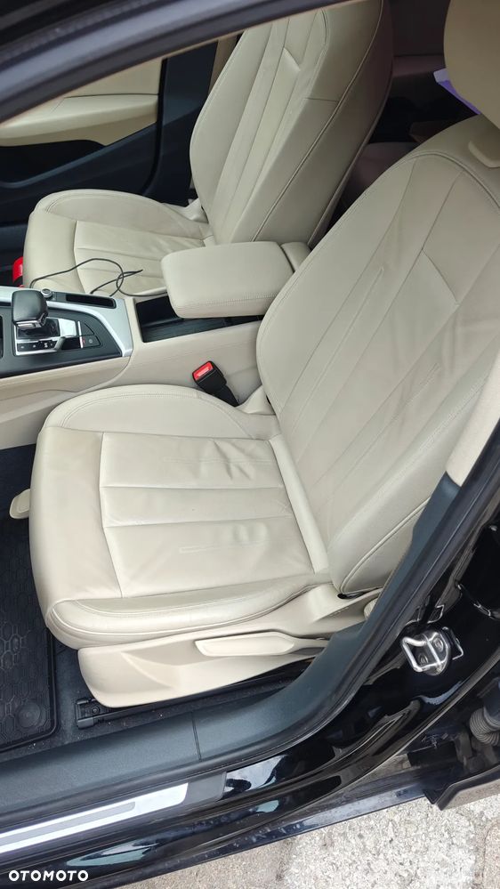 Audi A4 Limousine 35 TFSI S tronic - 15