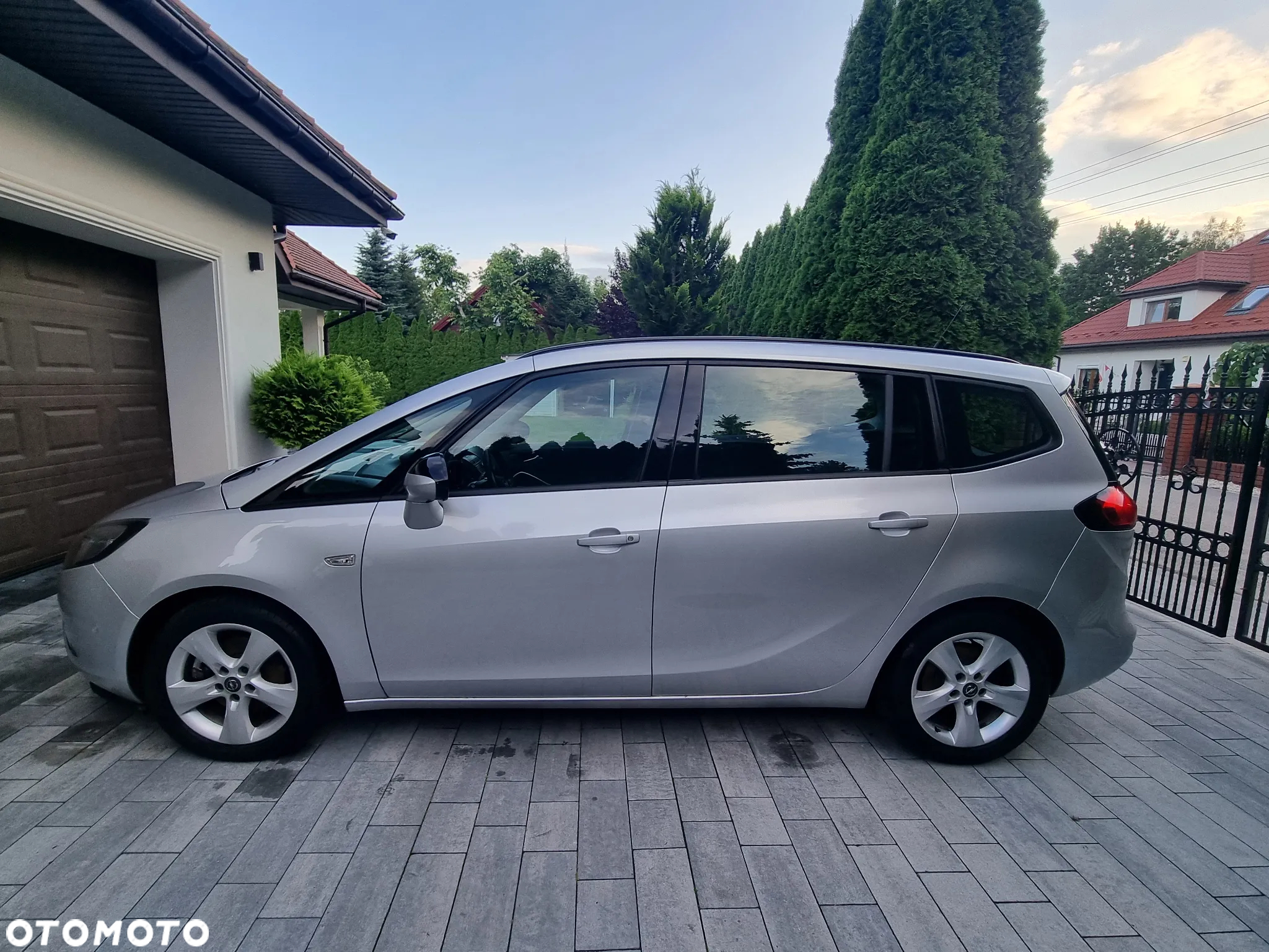 Opel Zafira 1.4 T Elite - 11