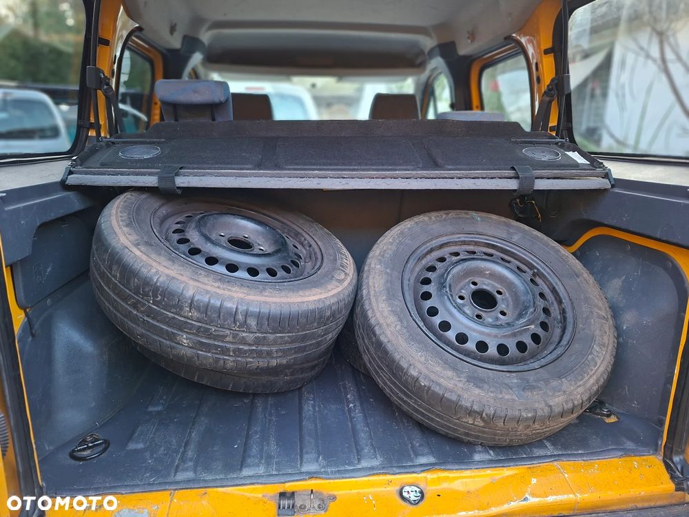 Ford Tourneo Connect - 14