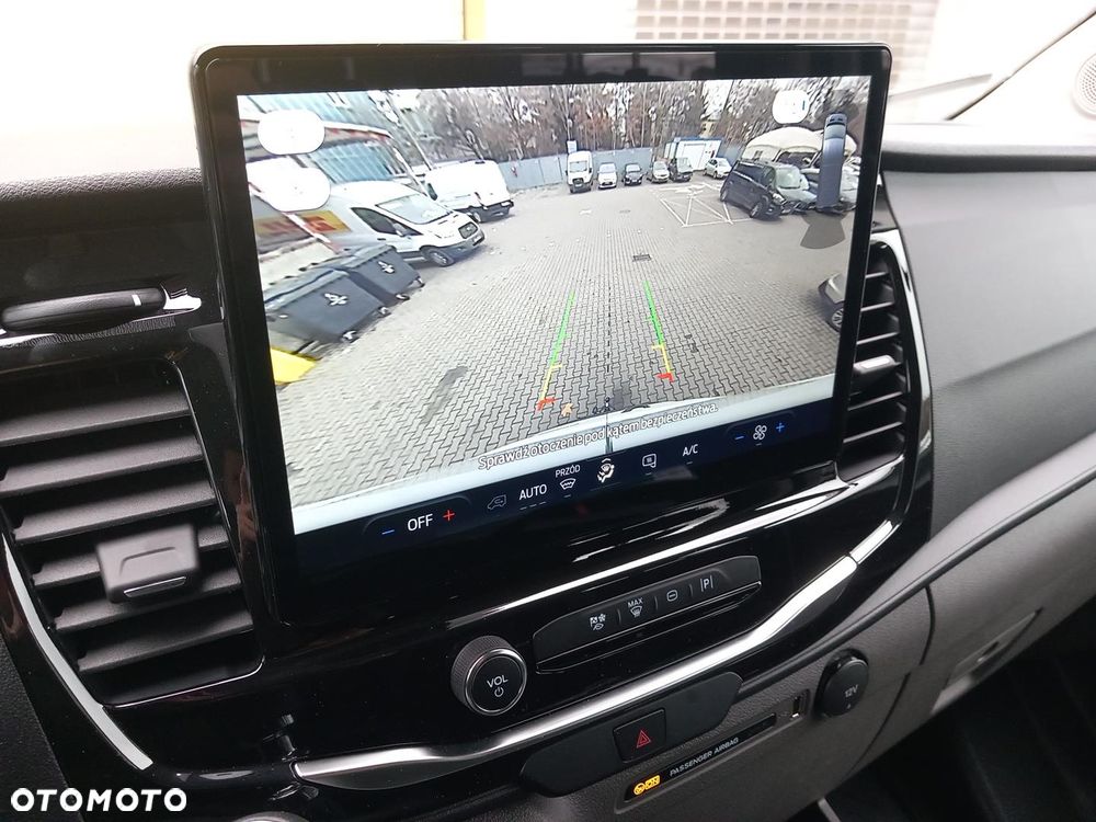 Ford Transit - 12