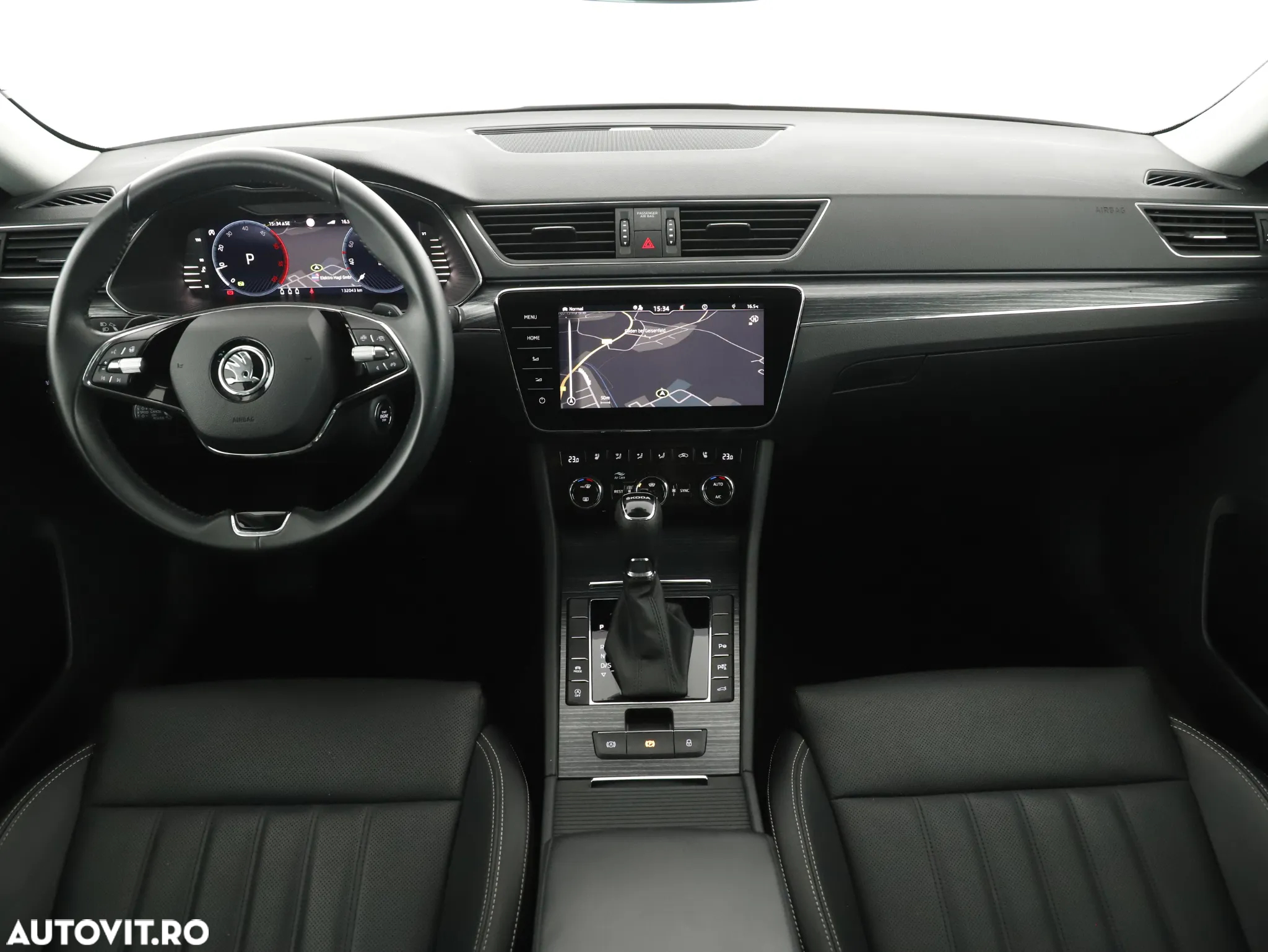 Skoda Superb 2.0 TDI DSG Style - 19