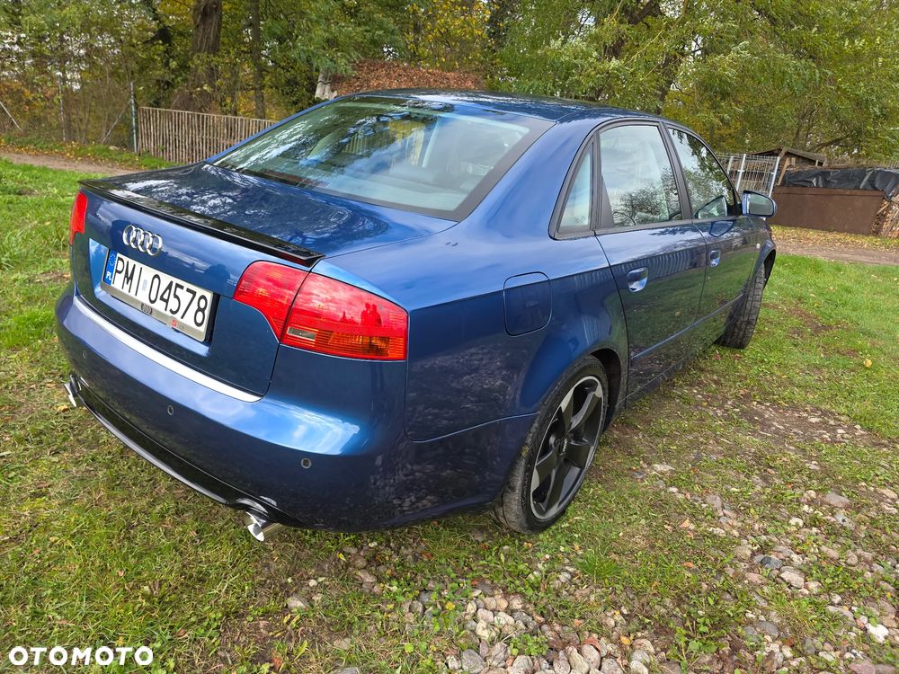 Audi A4 Limousine 2.0T FSI Quattro - 5