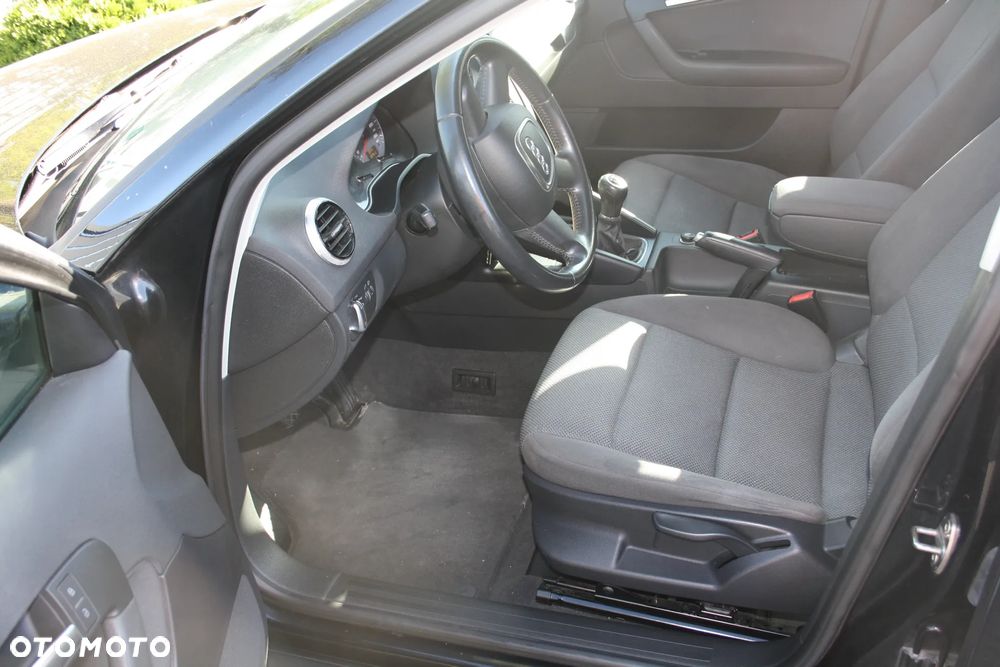 Audi A3 Sportback 1.6 Attraction - 13