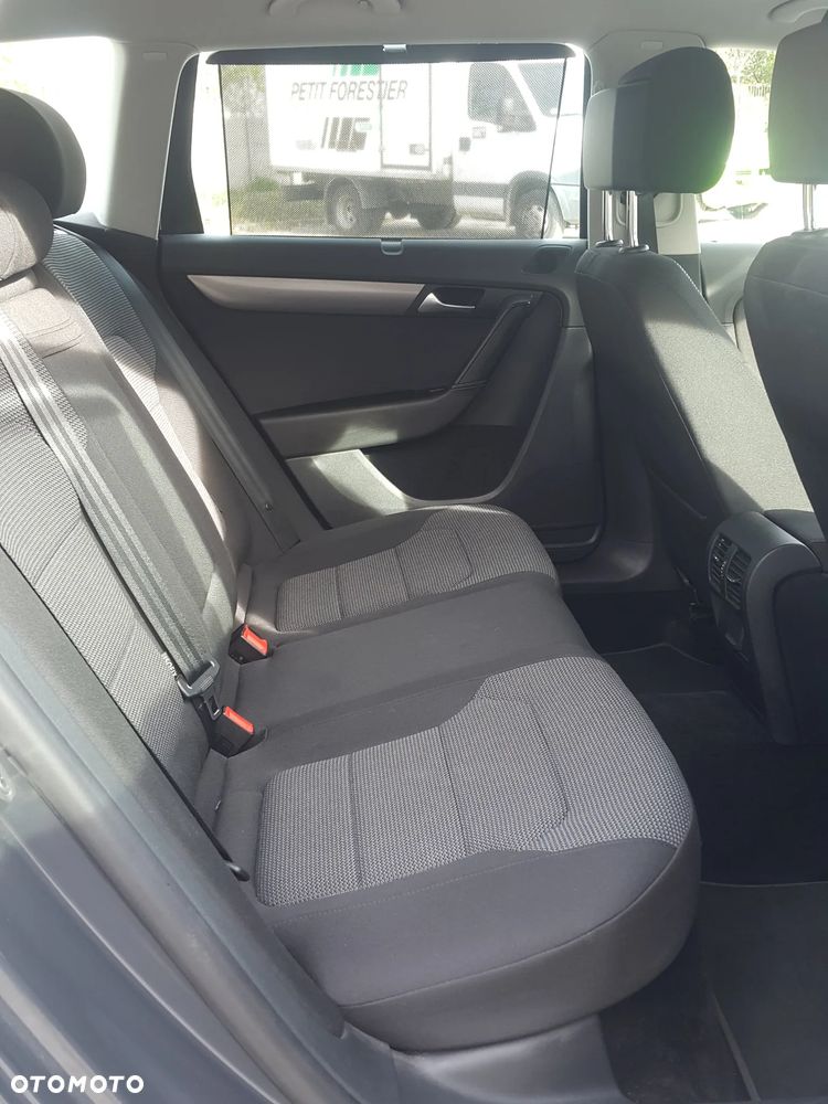 Volkswagen Passat 2.0 TDI DPF BlueMotion Technology Comfortline - 7