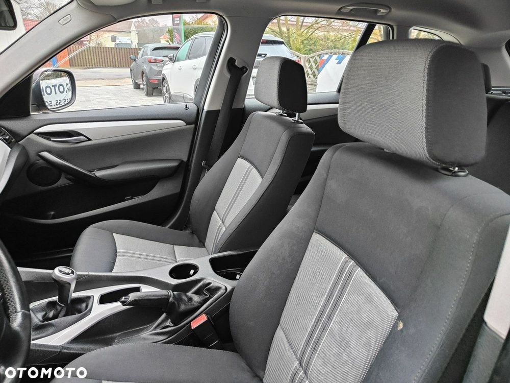 BMW X1 sDrive18d xLine - 12