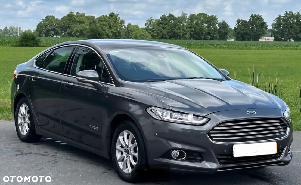 Ford Mondeo 2.0 Hybrid Titanium - 1