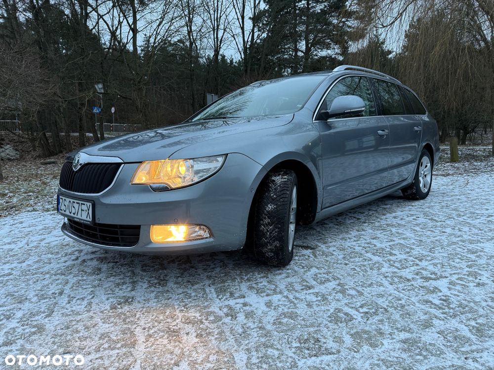Skoda Superb 2.0 TDI DSG Ambition - 2