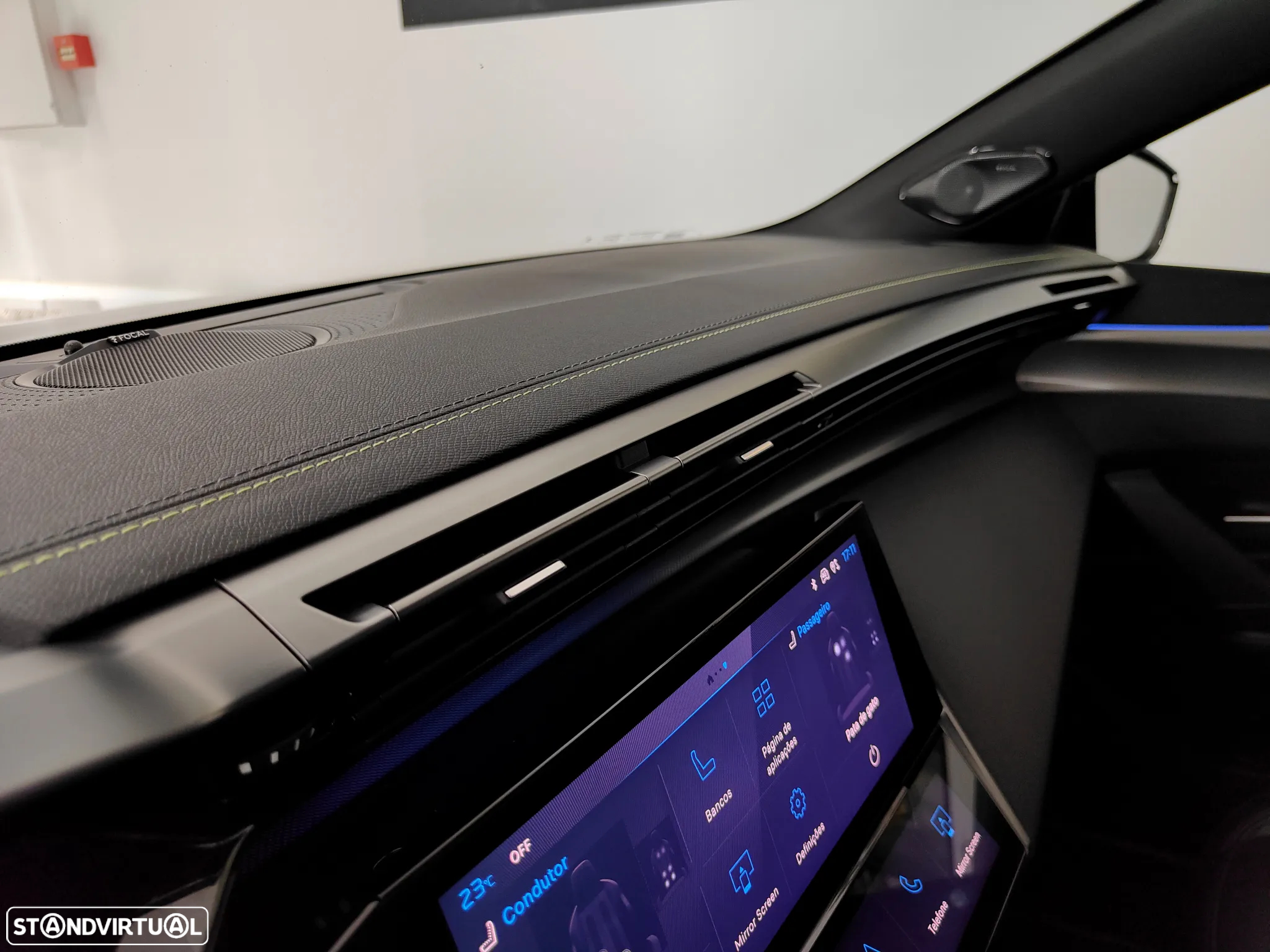 Peugeot 408 1.6 Hybrid GT e-EAT8 - 58