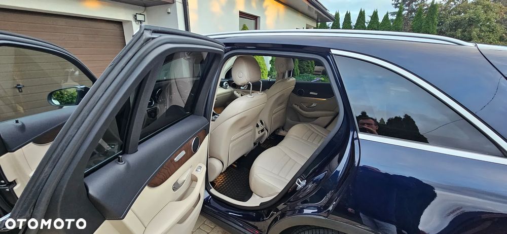 Mercedes-Benz Glc 2018 photo 4