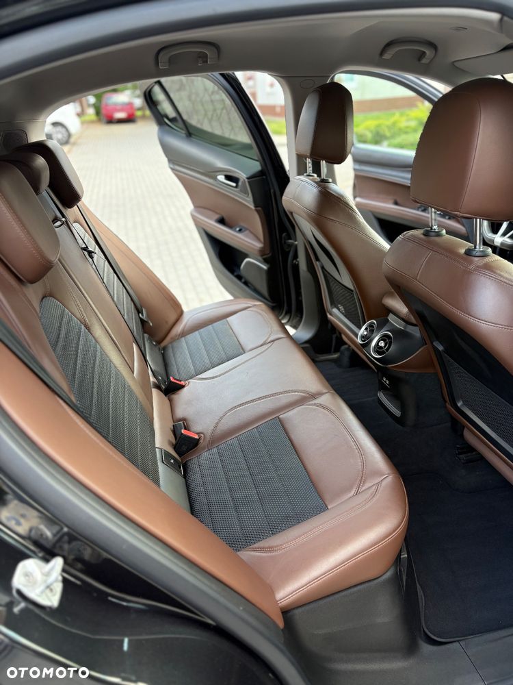 Alfa Romeo Stelvio 2.0 Turbo Q4 - 10