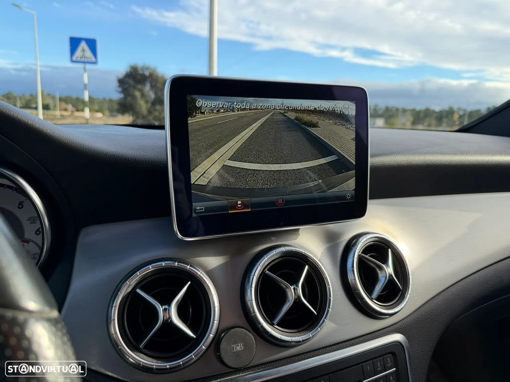 Mercedes-Benz CLA 180 Shooting Brake d AMG Line - 29