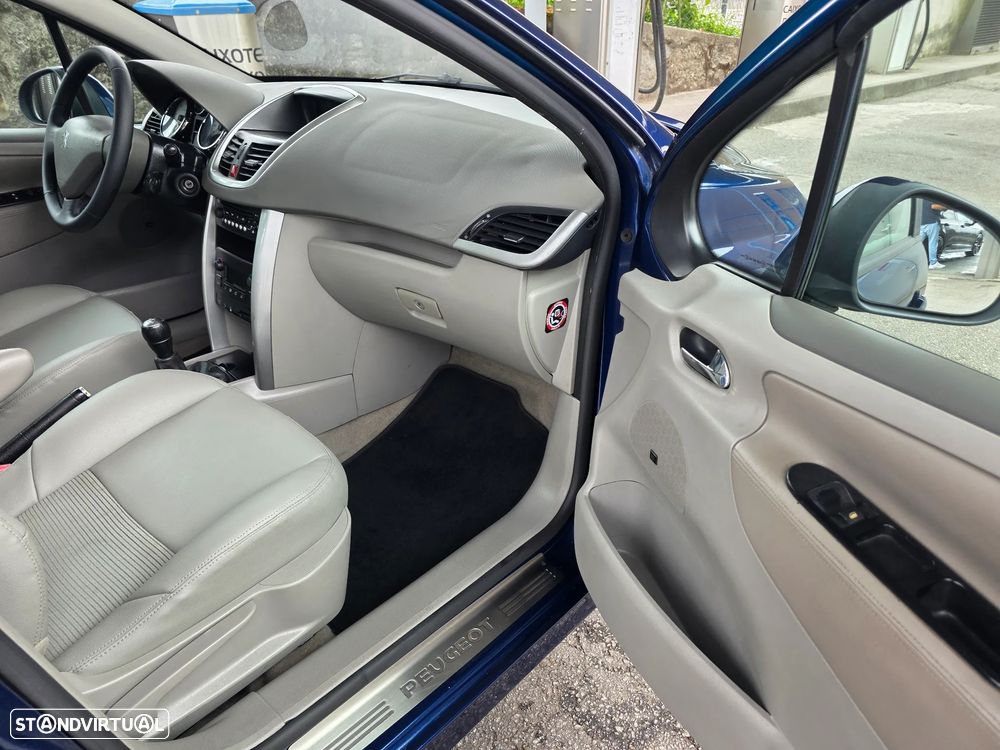 Peugeot 207 1.6 HDi Sport - 20