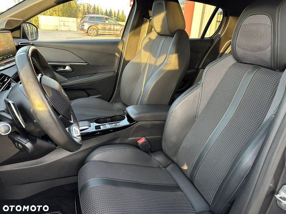 Peugeot 208 PureTech 100 EAT8 GT - 16