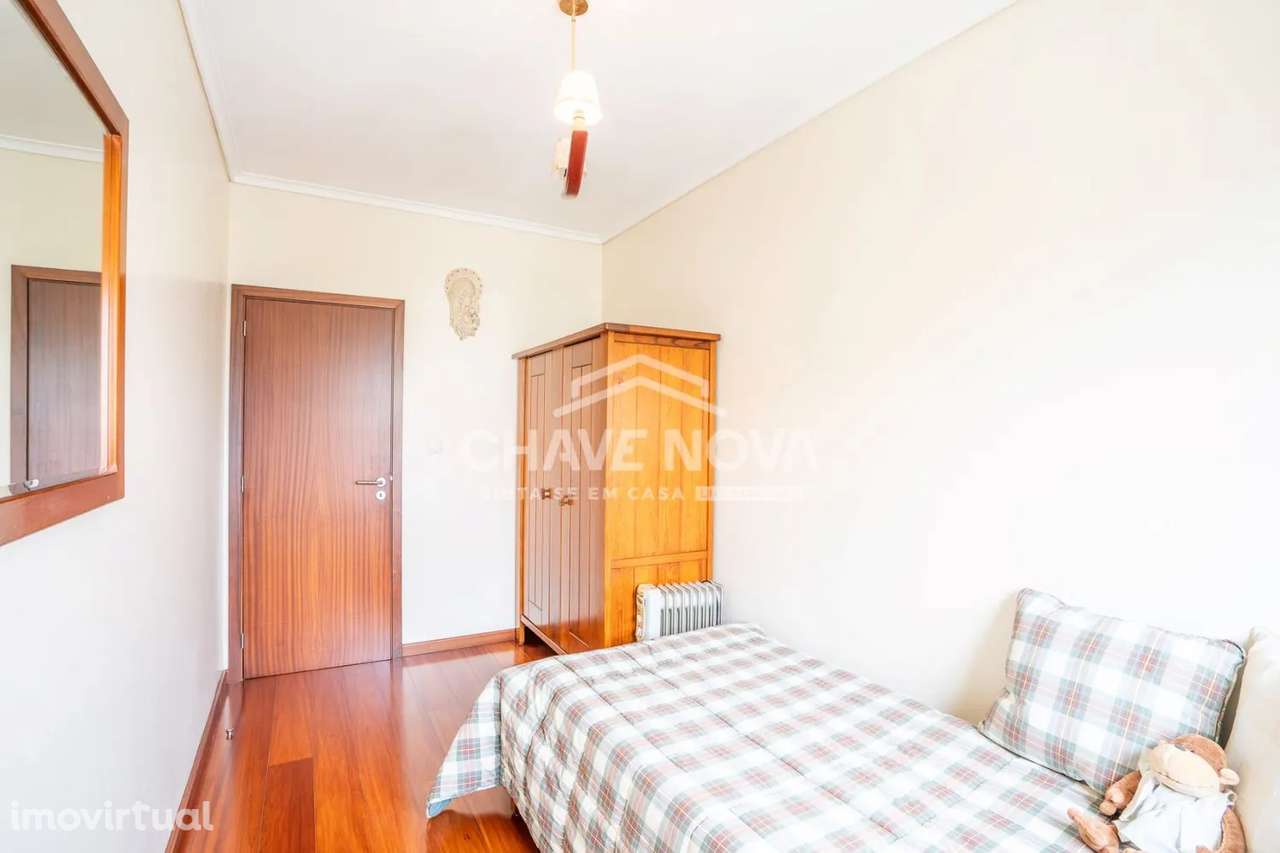 Moradia T4 com Jardim e Garagem a 3Km da Praia - Grande imagem: 4/25