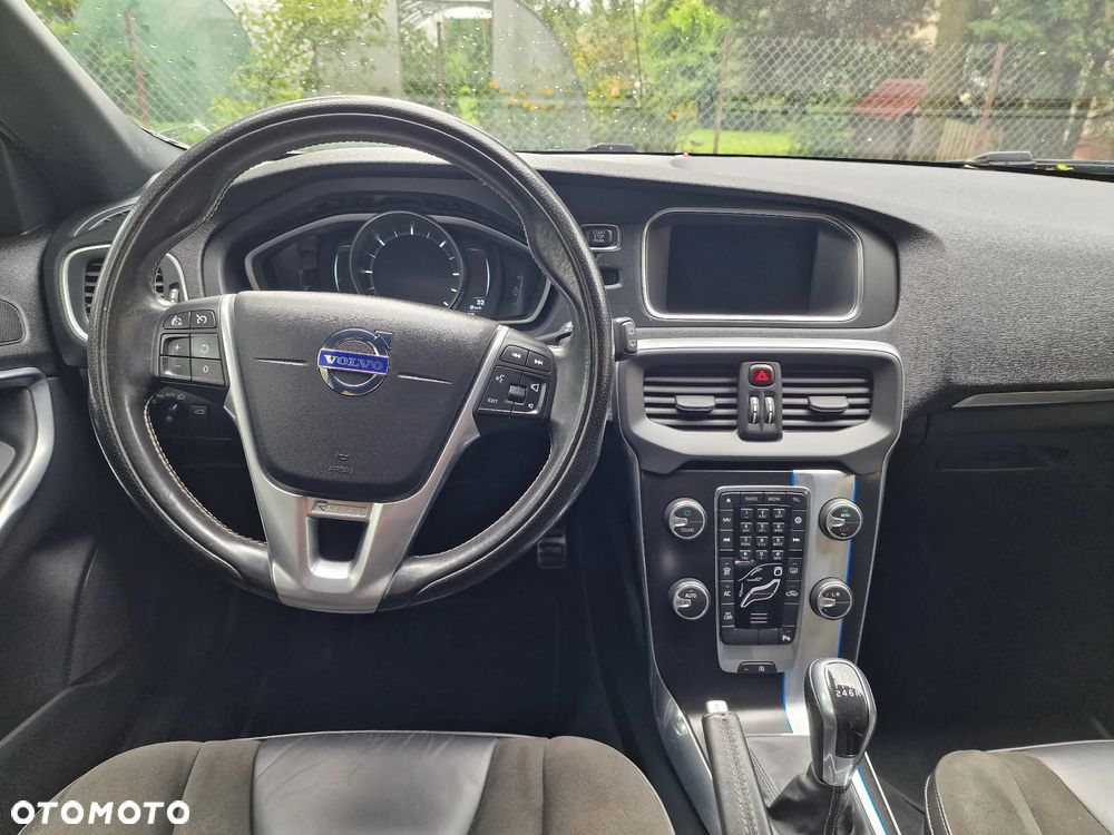 Volvo V40 D2 Drive-E R-Design Kinetic - 28