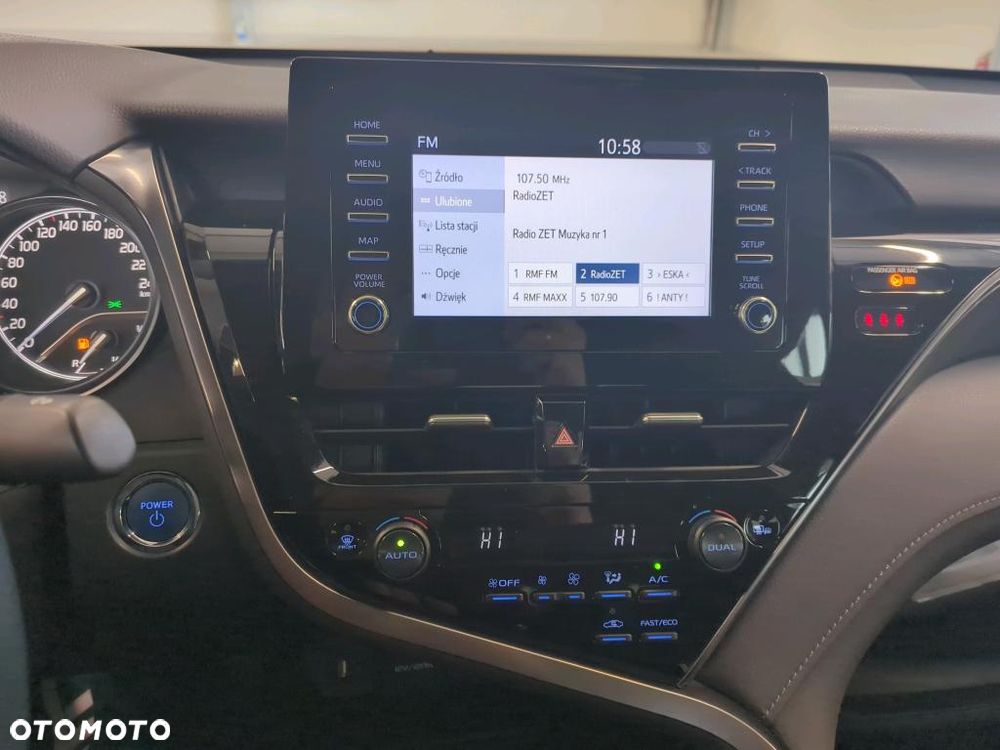 Toyota Camry 2.5 Hybrid Comfort CVT - 11