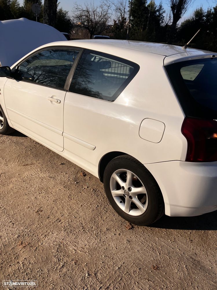 Toyota Corolla - 3