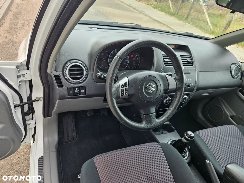 Suzuki SX4 1.6 VVT 4x2 Comfort Dance - 13