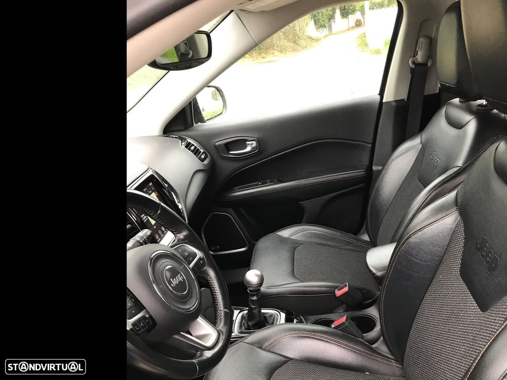 Jeep Compass 2.0 MultiJet Active Drive Limited - 8