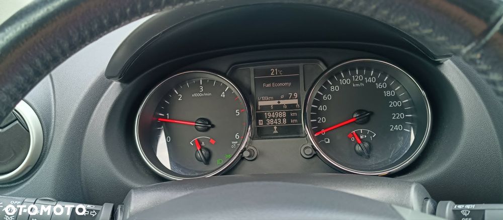Nissan Qashqai 1.6 dCi DPF acenta - 7