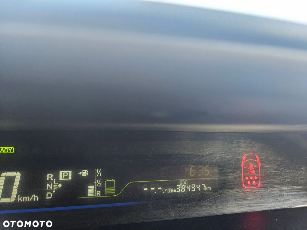 Toyota Prius+ 1.8 HSD Premium - 11