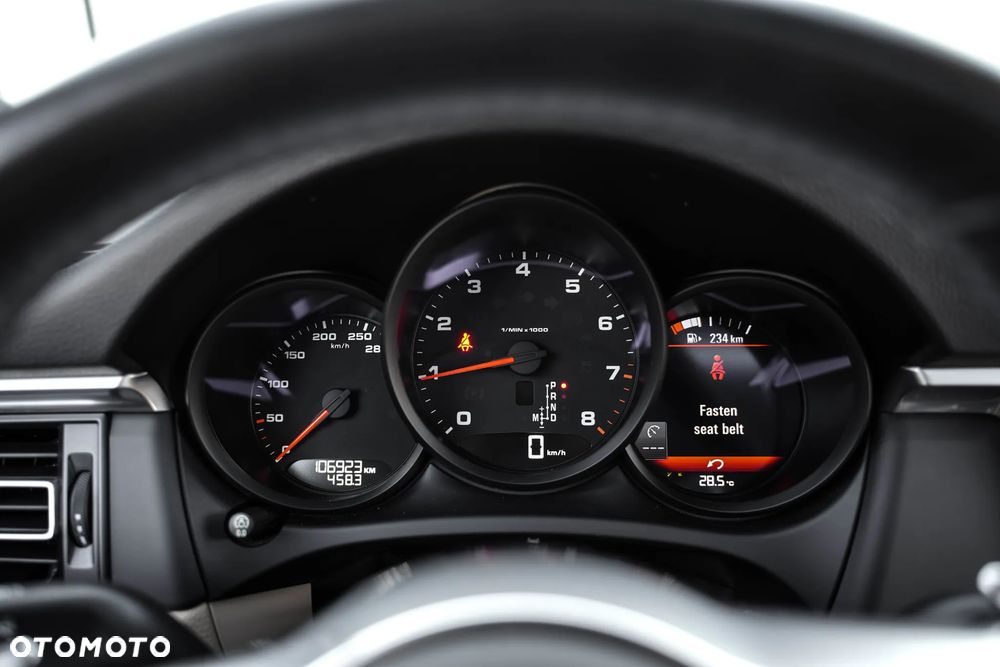 Porsche Macan PDK - 26