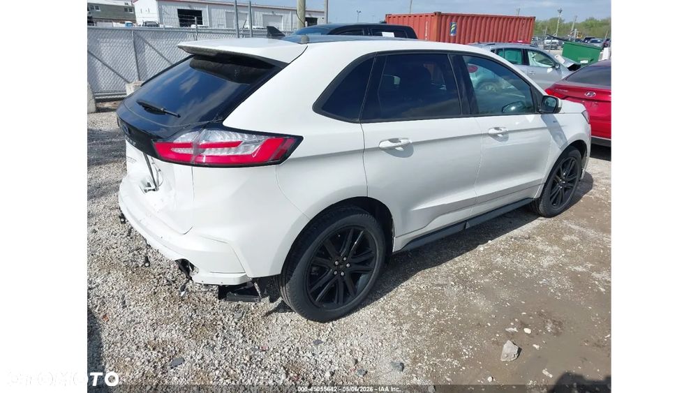 Ford Edge - 3