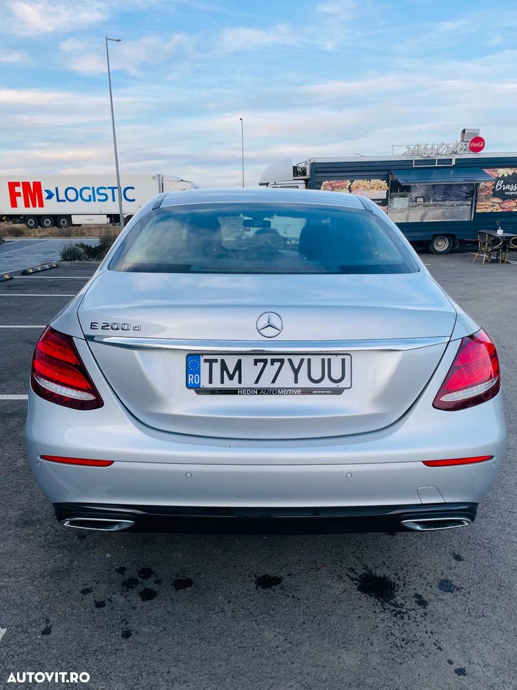Mercedes-Benz E - 6