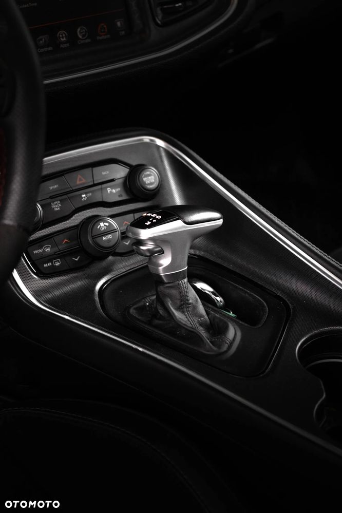 Dodge Challenger Automatik R/T Plus Scat Pack - 4