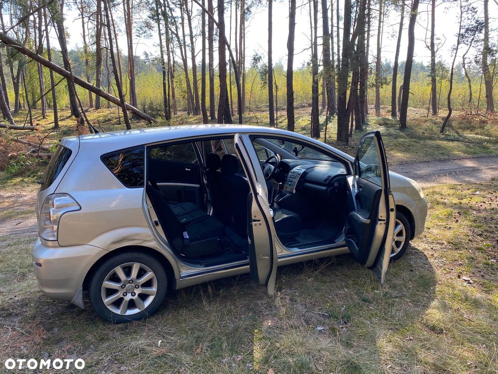 Toyota Corolla Verso - 38