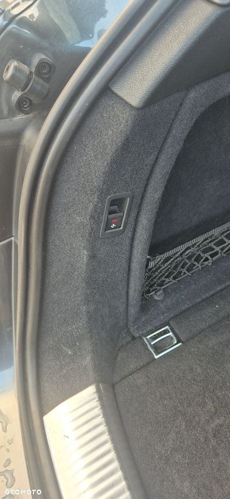 Audi A4 Avant 2.0 TDI S tronic quattro sport - 16