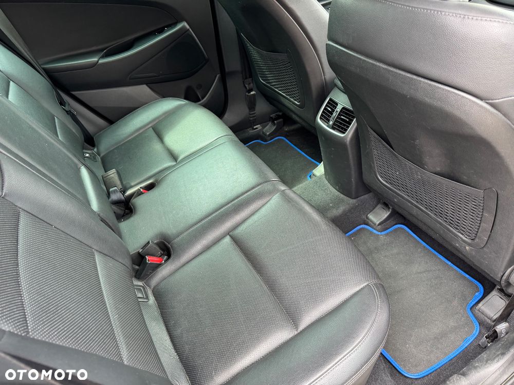 Hyundai Tucson 1.7 CRDI BlueDrive Comfort 2WD - 12