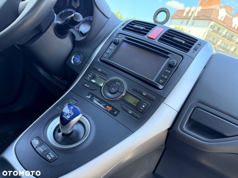 Toyota Auris - 32